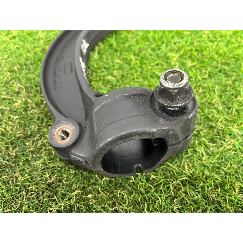 Вилка амортизатора (подвеска) AUDI Q5 8R 2012 3.2 CALB 8K0413037L