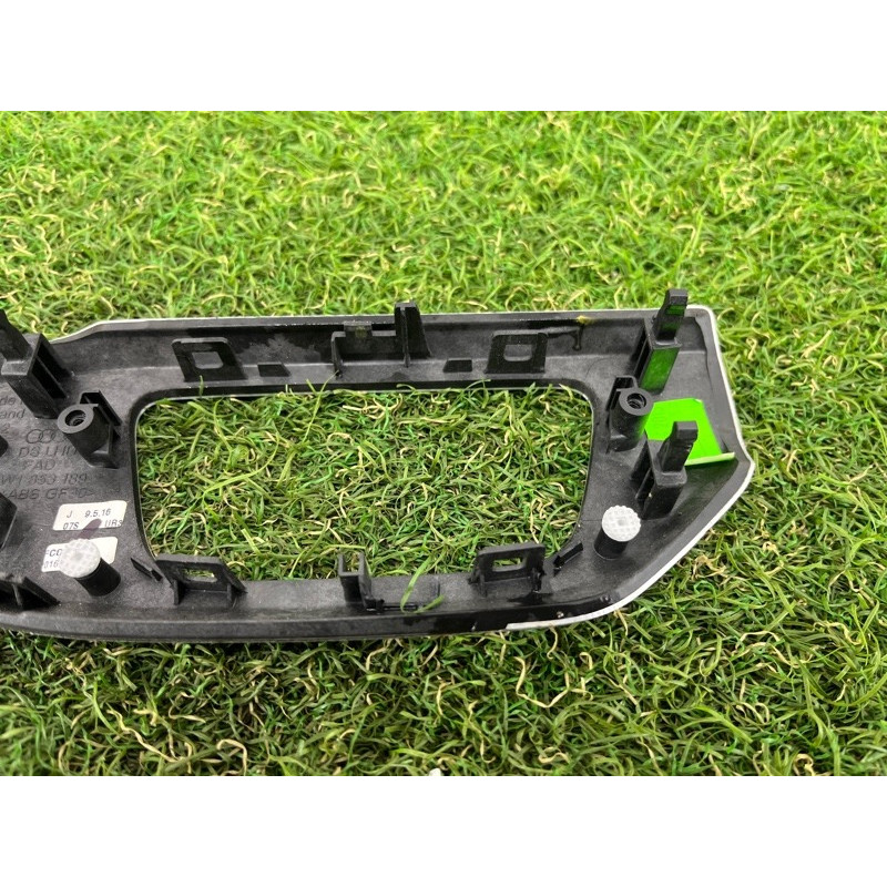 Накладка выключателя света (салон) AUDI A4 B9 2017 2.0 8W1853189JUR3