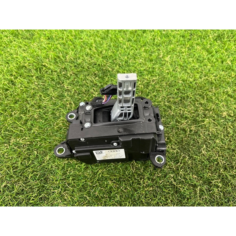 Селектор АКПП (трансмиссия) AUDI A4 B9 2017 2.0 8W1713041J