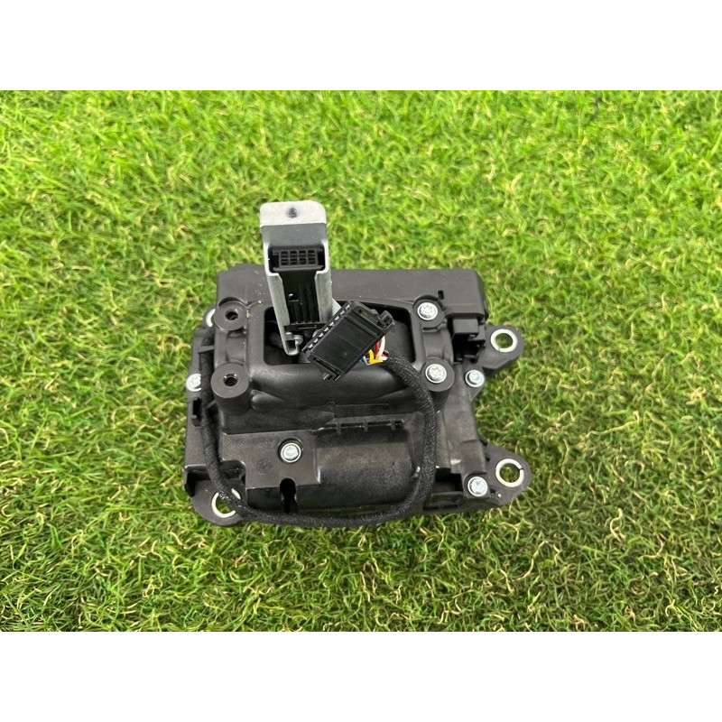 Селектор АКПП (трансмиссия) AUDI A4 B9 2017 2.0 8W1713041J