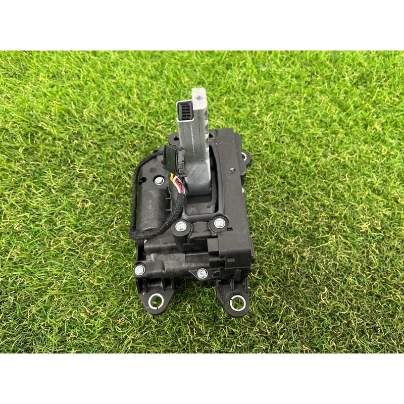 Селектор АКПП (трансмиссия) AUDI A4 B9 2017 2.0 8W1713041J