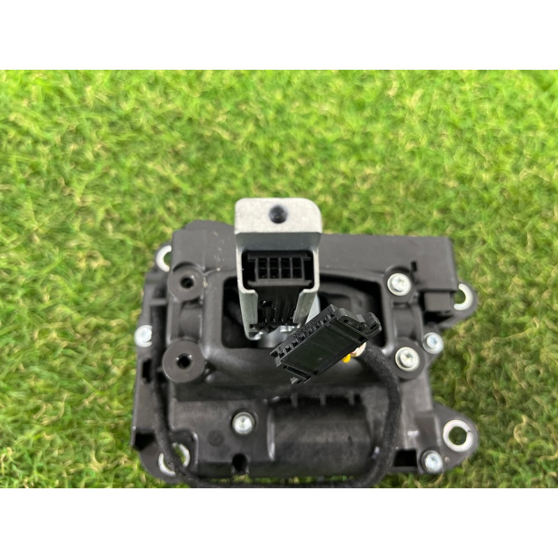 Селектор АКПП (трансмиссия) AUDI A4 B9 2017 2.0 8W1713041J