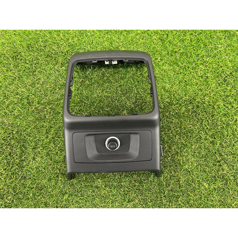 Накладка центральной консоли (салон) AUDI A4 B9 2017 2.0 8W08643766PS