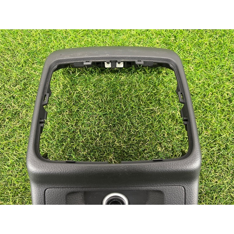 Накладка центральной консоли (салон) AUDI A4 B9 2017 2.0 8W08643766PS