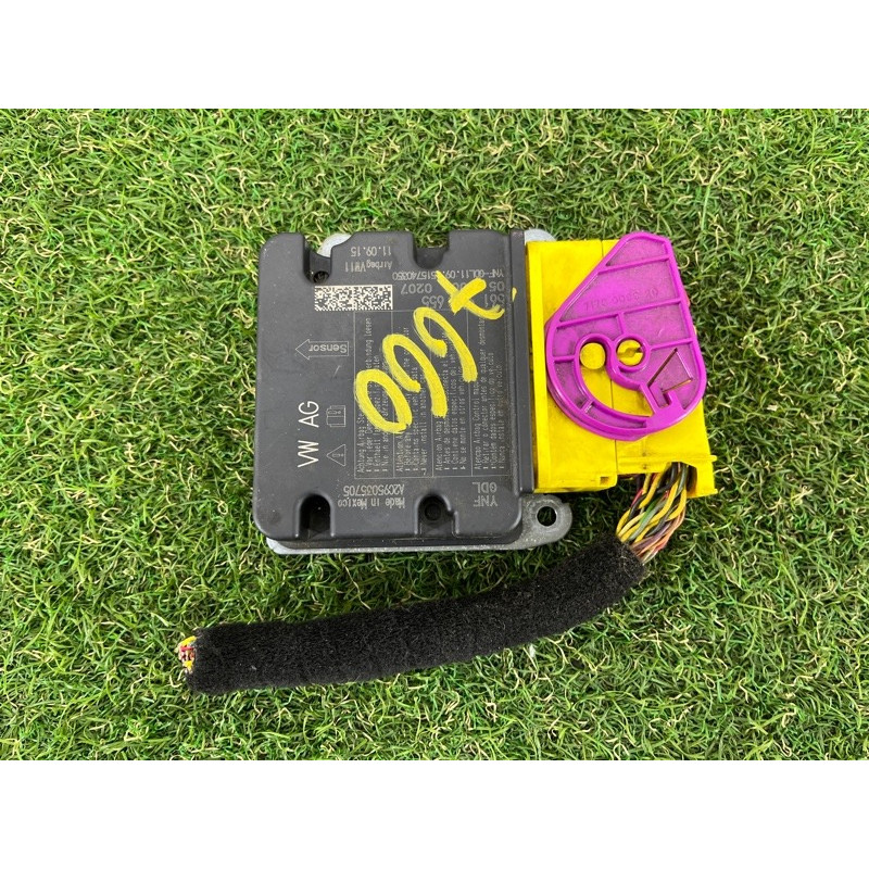 Блок управления airbag (airbag/безопасность) Volkswagen Passat B7 2016 1.8 561959655