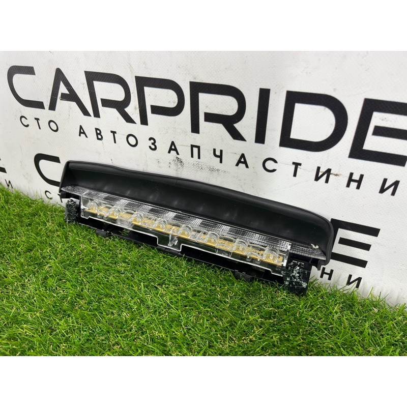 Повторитель стоп сигнала (оптика) BMW 2-series F22 2015 2.0 63257311541