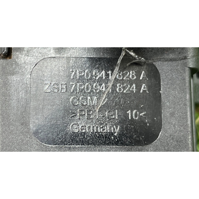 Блок предохранителей (электрика) Volkswagen Touareg FL 2015 3.6 7P0941824A