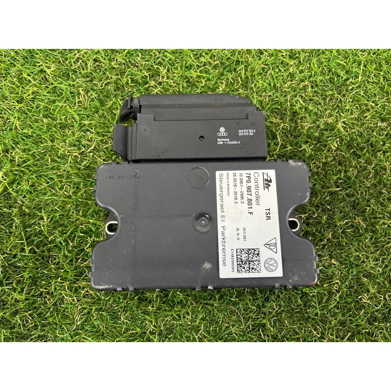 Блок управления стояночным тормозом (электрика / блок управления) Volkswagen Touareg FL 2015 3.6 7P0907801F