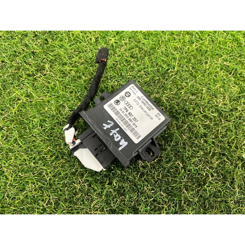 Блок управления светом (электрика / блок управления) Volkswagen Touareg FL 2015 3.6 7P6907357Z03