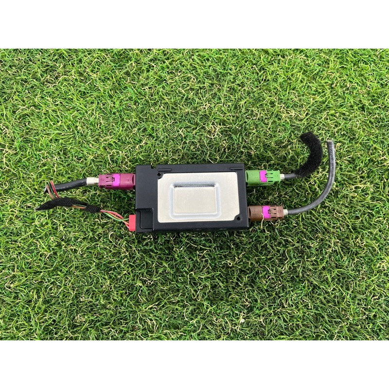 Блок управления usb интерфейсом (электрика / блок управления) Volkswagen Passat B7 2016 1.8 5G0035953C