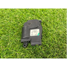 Привод заслонки отопителя