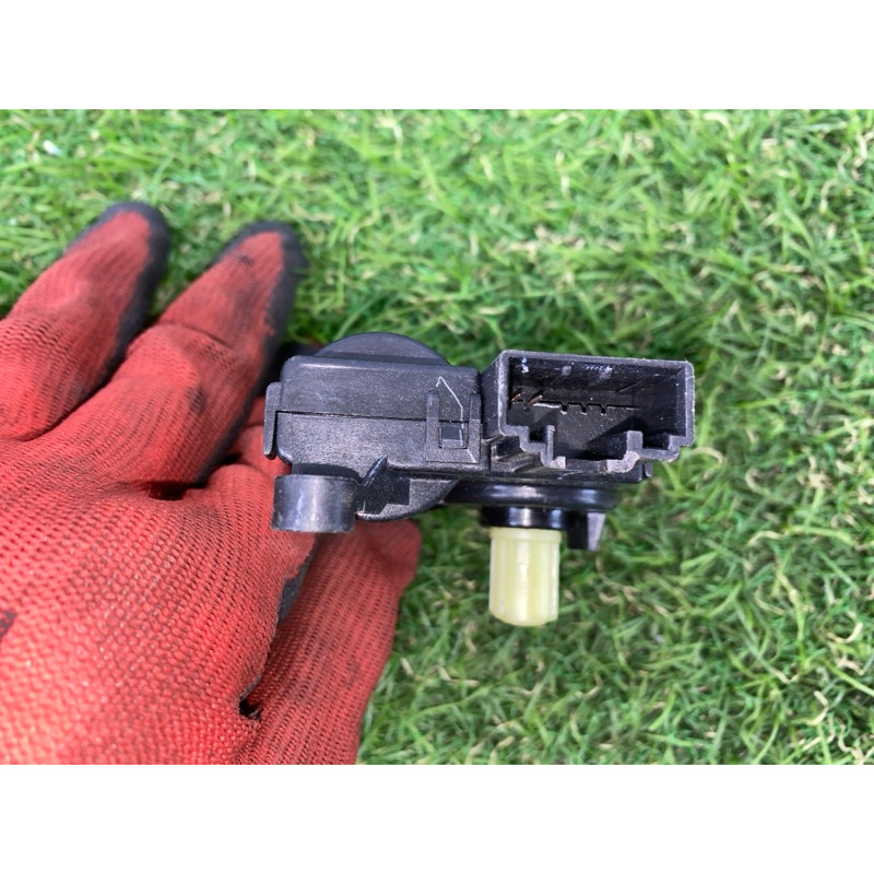Привод заслонки отопителя (отопление и кондиционирование) FORD Focus MK3 2013 2.0 av6n19b634aa