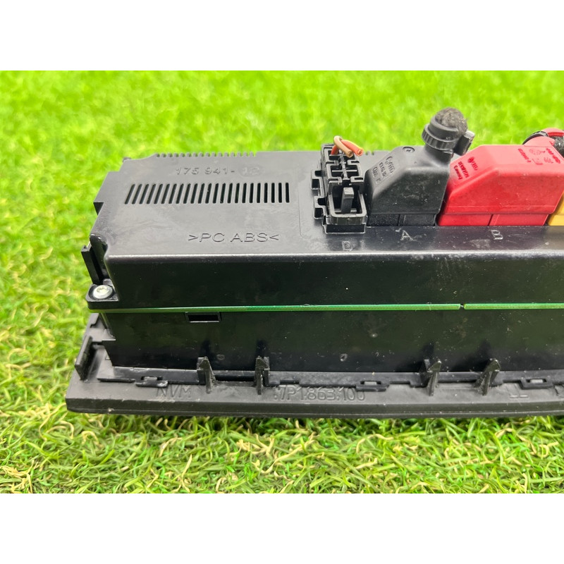 Блок управления климат-контролем (электрика / блок управления) Volkswagen Touareg FL 2015 3.6 7P6907040CR