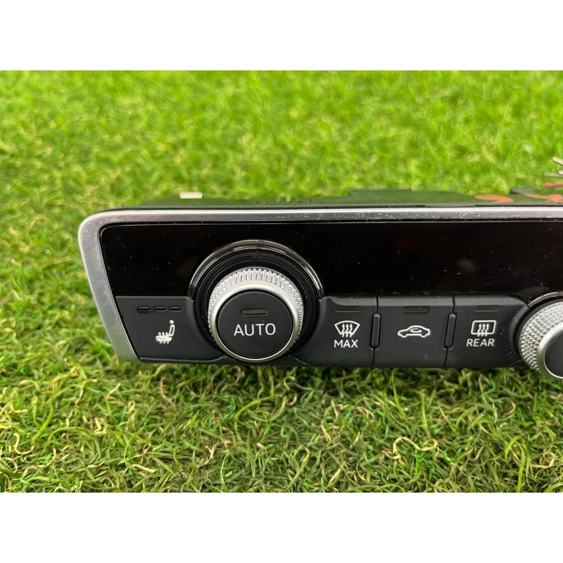 Блок управління клімат-контролем (електрика / блоки управління) AUDI A3 8V 2018 2.0 CZRA 8V0820043QIMJ