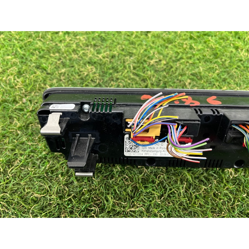 Блок управління клімат-контролем (електрика / блоки управління) AUDI A3 8V 2018 2.0 CZRA 8V0820043QIMJ