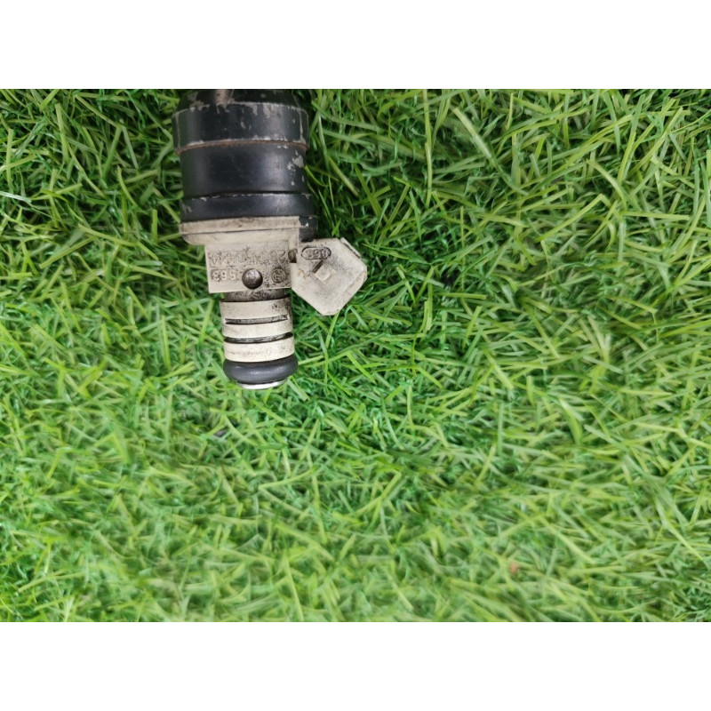 Форсунка топливная (топливная система) BMW 5-series E34 13641730059