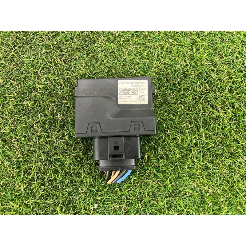 Блок управления топливным насосом (электрика / блок управления) AUDI A4 B9 2017 2.0 8W0906093C