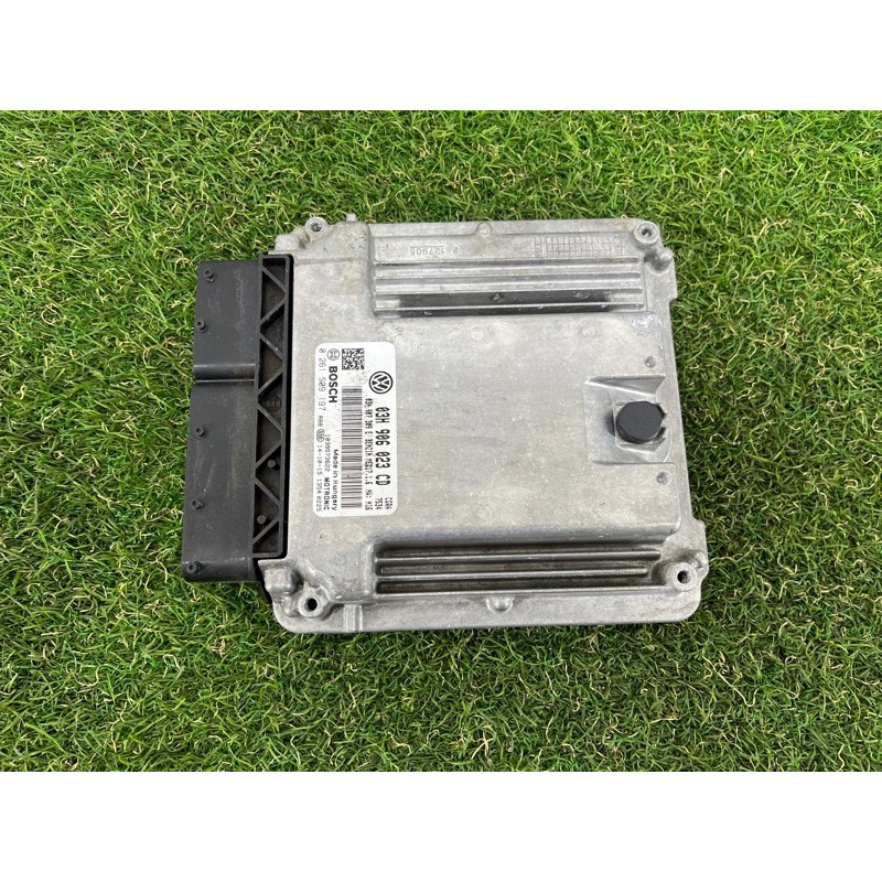 Блок управления двигателем (электрика / блок управления) Volkswagen Touareg FL 2015 3.6 03H906023CD