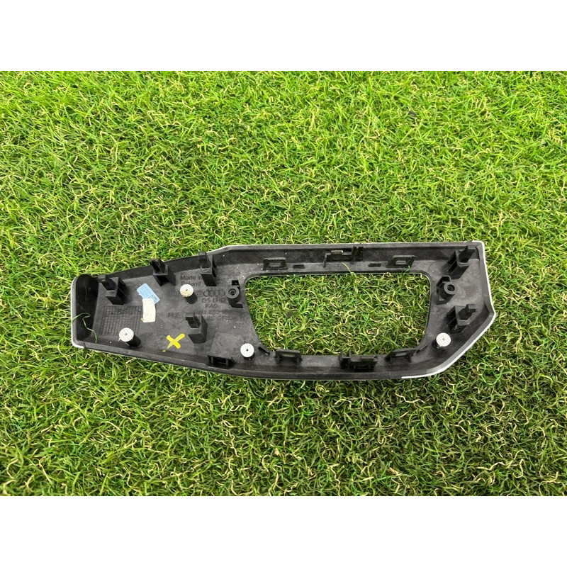 Декоративная накладка торпедо (салон) AUDI A4 B9 2017 2.0 8W1853189ABUR3