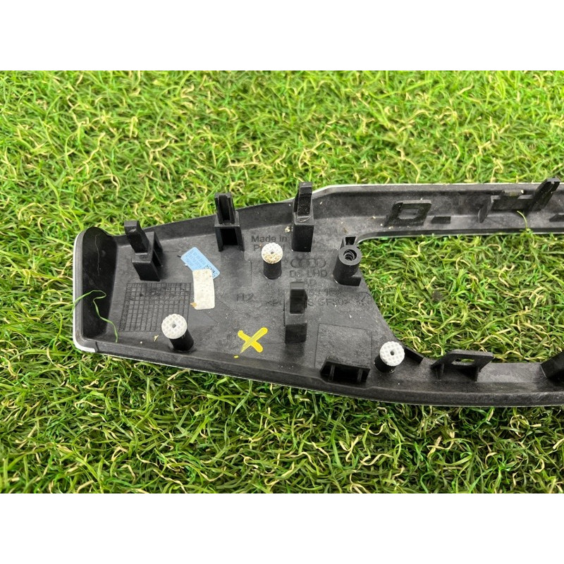 Декоративная накладка торпедо (салон) AUDI A4 B9 2017 2.0 8W1853189ABUR3