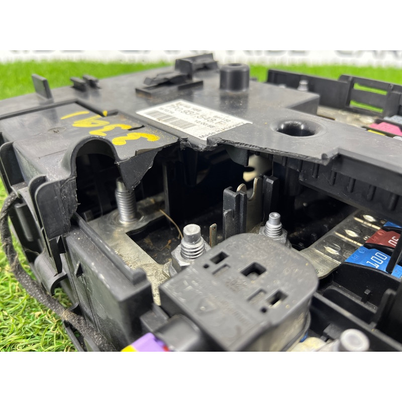 Блок предохранителей (электрика) Volkswagen Touareg FL 2015 3.6 7P0937548F