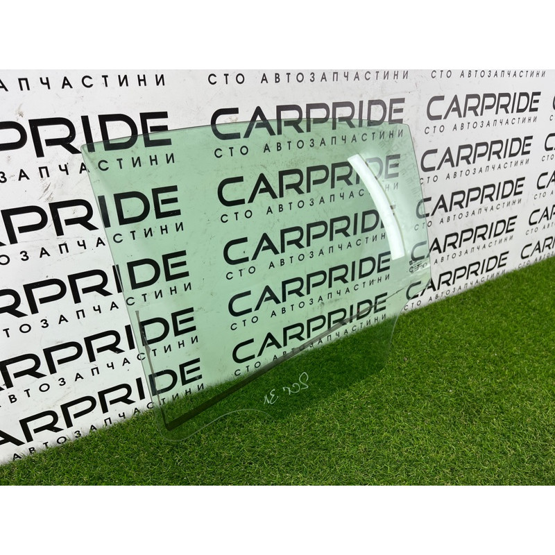 Стекло (кузов и элементы) CHEVROLET Cruze J300 2011 1.4 95147525