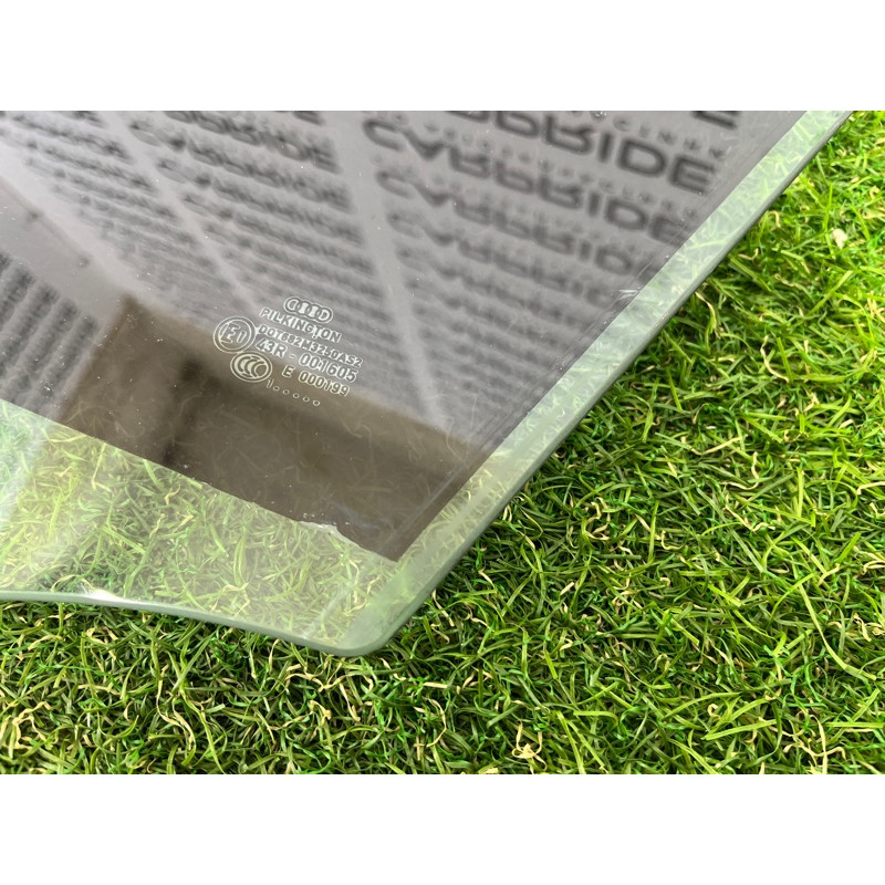 Стекло (кузов и элементы) AUDI A4 B8 2012 2.0 TFSI 8K0845201D