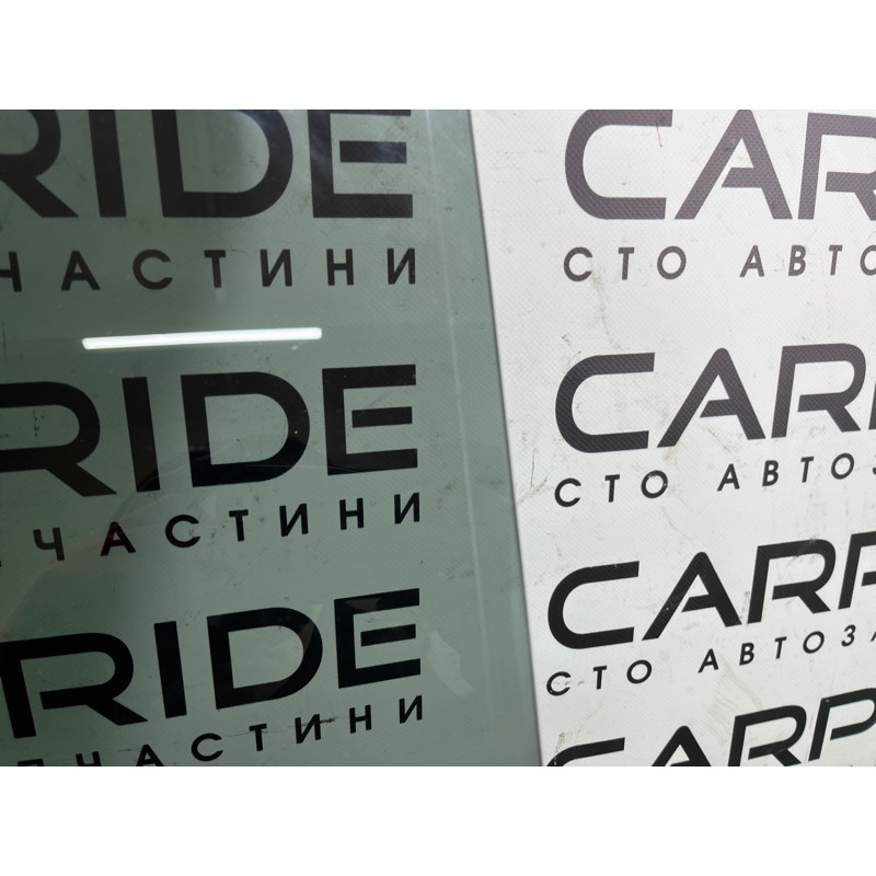 Скло (кузов і елементи) AUDI Q5 8R 2012 3.2 CALB 8R0845205G