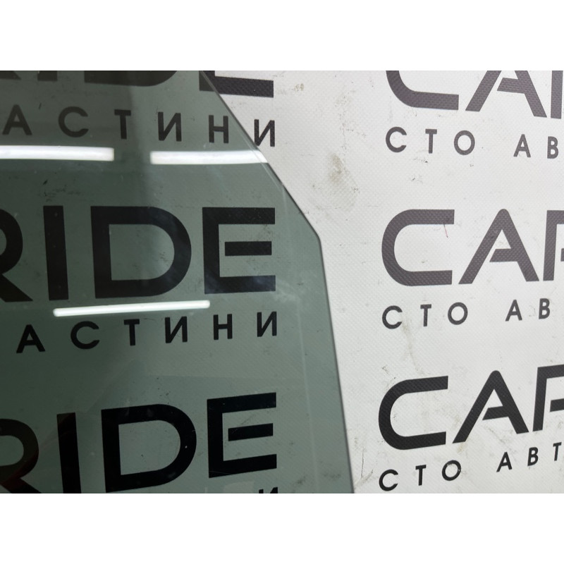Скло (кузов і елементи) AUDI Q5 8R 2012 3.2 CALB 8R0845205G