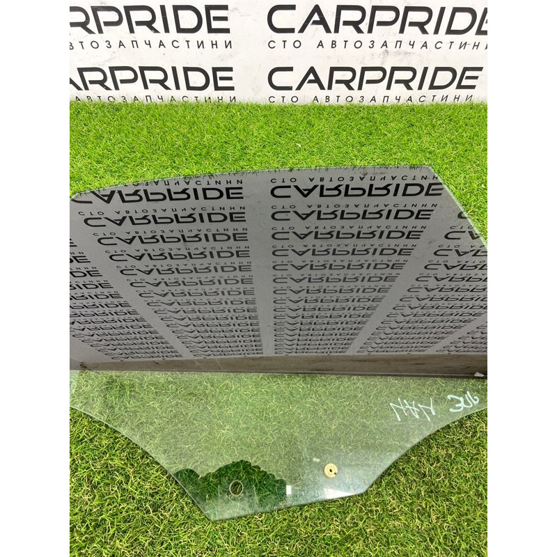 Стекло (кузов и элементы) AUDI A4 B8 2012 2.0 TFSI 8K5845206E