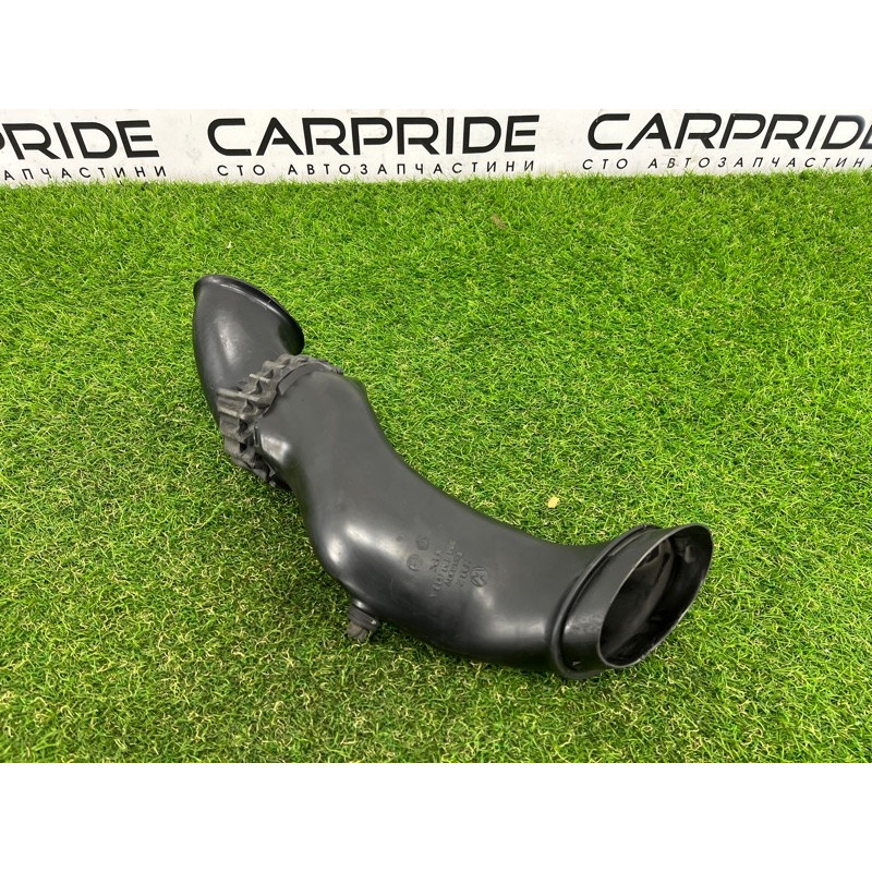 Патрубок воздушного фильтра (впускная система) Volkswagen Touareg II NF 2013 3.0 7P6129609A