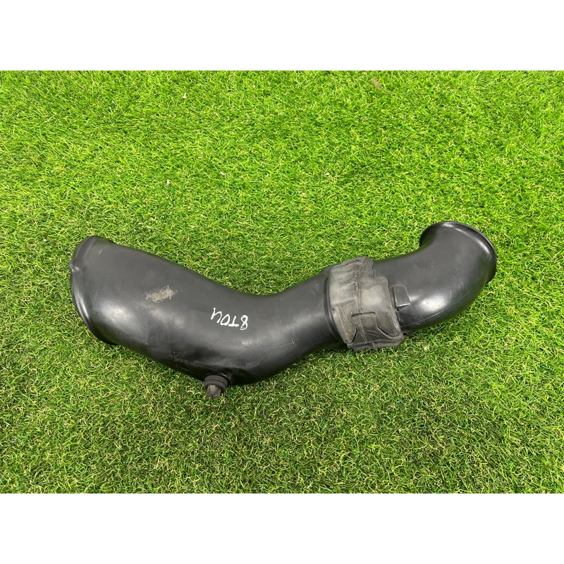 Патрубок воздушного фильтра (впускная система) Volkswagen Touareg II NF 2013 3.0 7P6129609A