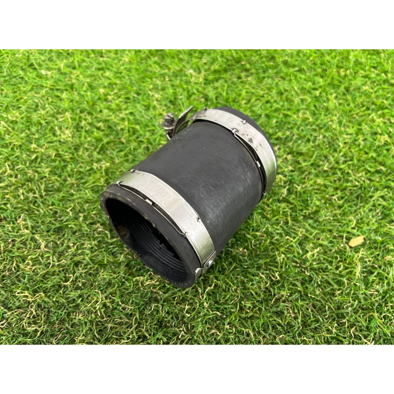 Патрубок интеркулера (двигатель и элементы) Volkswagen Touareg II NF 2013 3.0 7P0145709