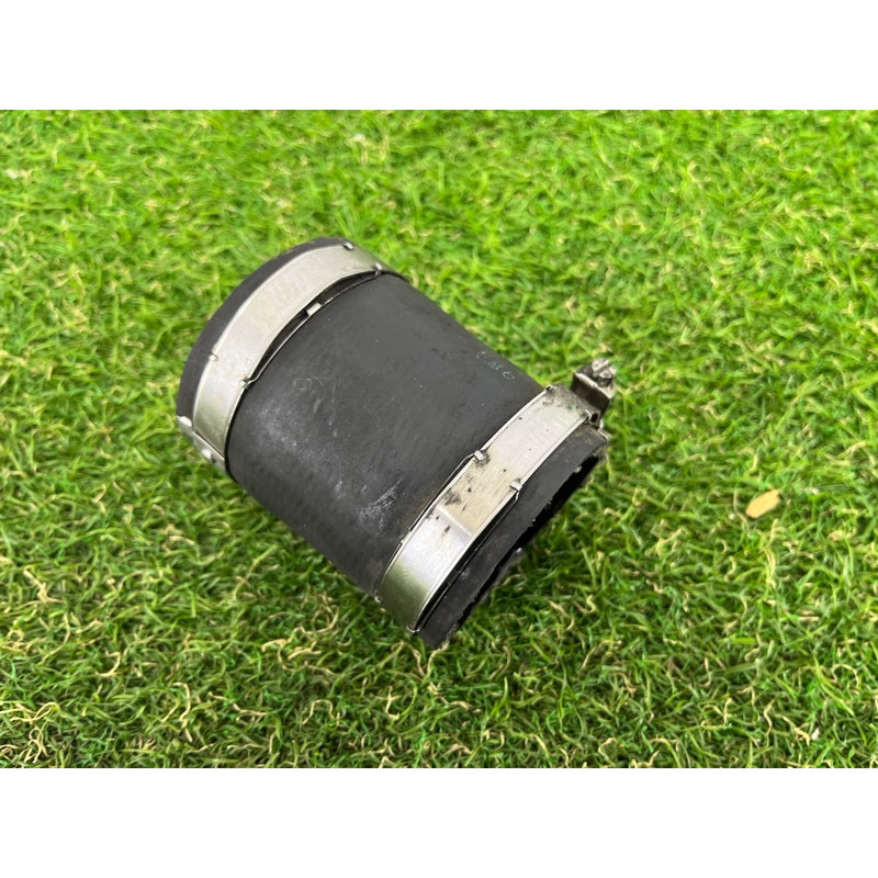 Патрубок интеркулера (двигатель и элементы) Volkswagen Touareg II NF 2013 3.0 7P0145709