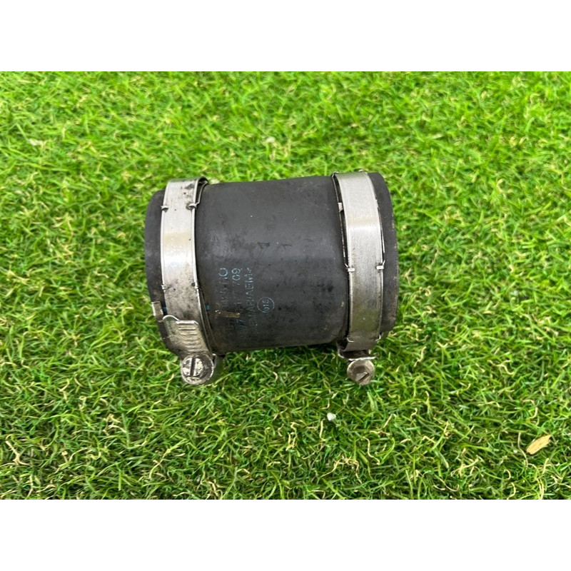 Патрубок интеркулера (двигатель и элементы) Volkswagen Touareg II NF 2013 3.0 7P0145709