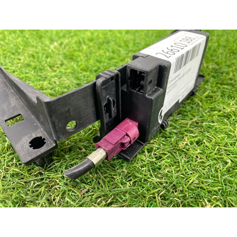 Блок управления usb интерфейсом (электрика / блок управления) Volkswagen Passat B8 2016 1.8 5G0035953C