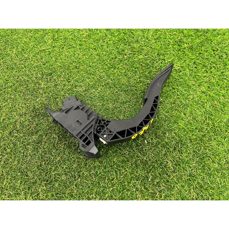 Педаль газа (электрика двигателя) AUDI A4 B9 2017 2.0 8W1723523