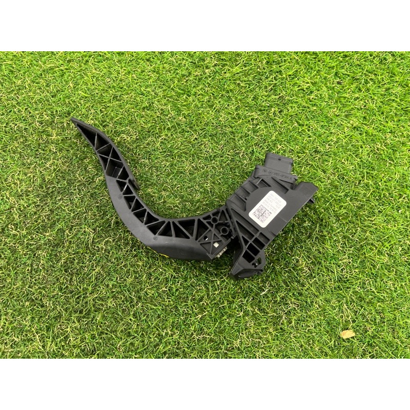 Педаль газа (электрика двигателя) AUDI A4 B9 2017 2.0 8W1723523