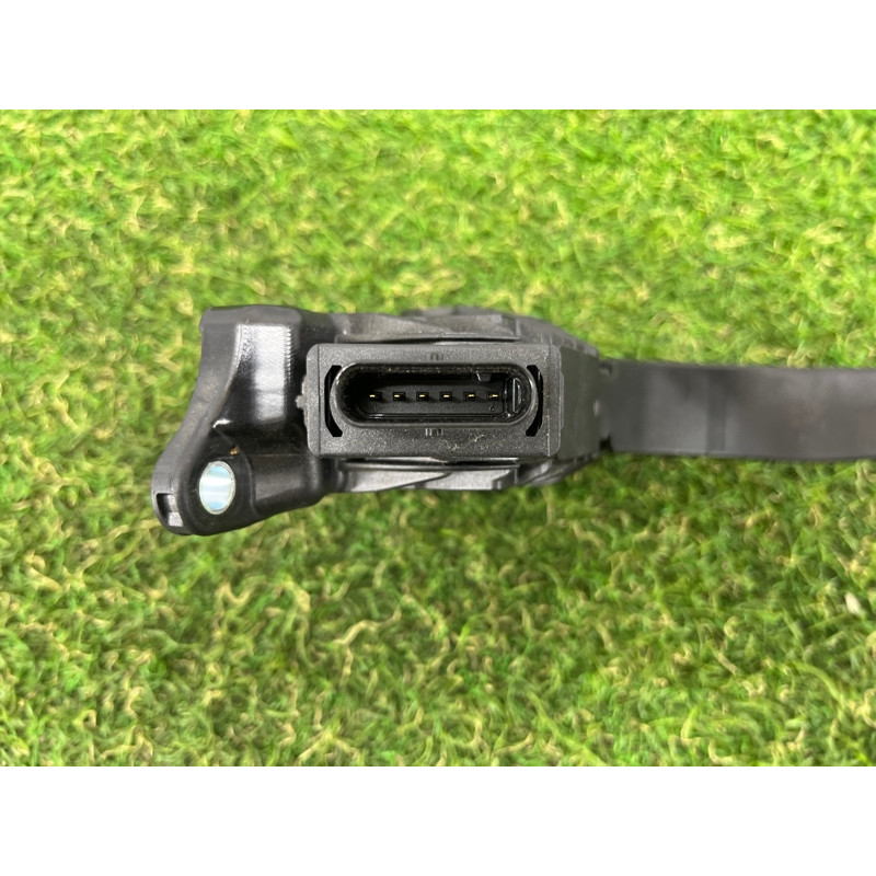 Педаль газа (электрика двигателя) AUDI A4 B9 2017 2.0 8W1723523