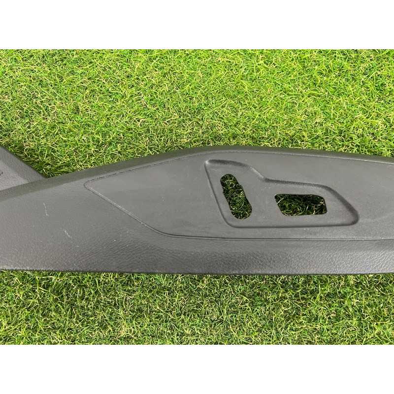 Накладка сидения (салон) AUDI A4 B9 2017 2.0 8W0881326Q4PK