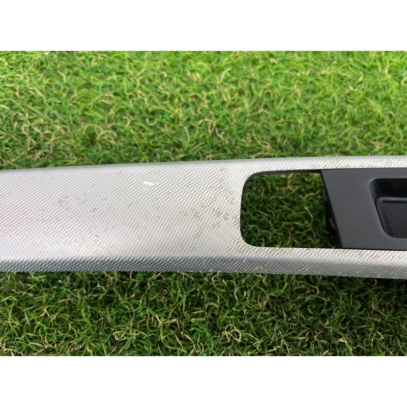 Декоративная накладка центральной консоли (салон) AUDI A4 B9 2017 2.0 8W1863969QUR3