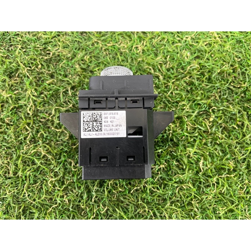 Кнопки мультимедиа (электрика / кнопки) AUDI A4 B9 2017 2.0 8W1919616