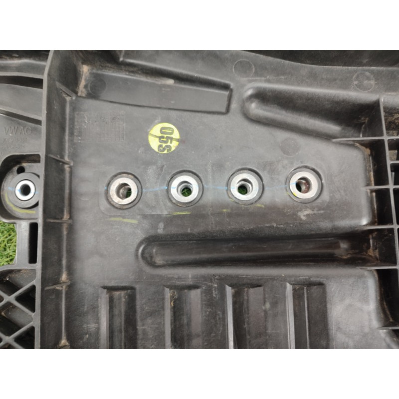 Площадка аккумулятора (кузов и элементы) Volkswagen Atlas 1 2019 3QF915331