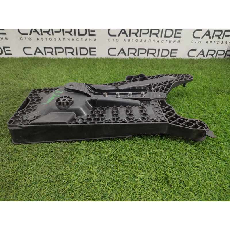 Площадка аккумулятора (кузов и элементы) Volkswagen Atlas 1 2019 3QF915331