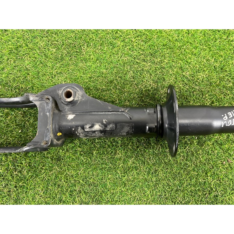 Амортизатор (подвеска) Volkswagen Touareg FL 2015 3.6 7P6413031AQ