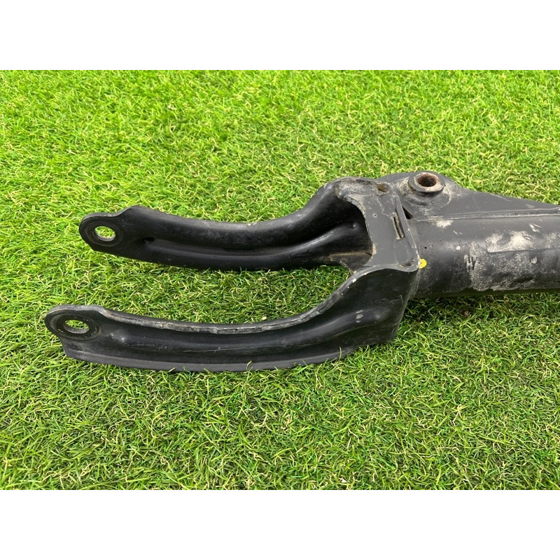 Амортизатор (подвеска) Volkswagen Touareg FL 2015 3.6 7P6413031AQ