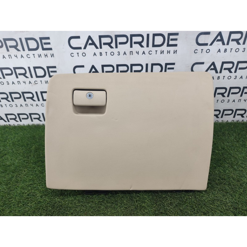 Бардачок (салон) Cadillac Xt5 1 2016 3.6 84474602