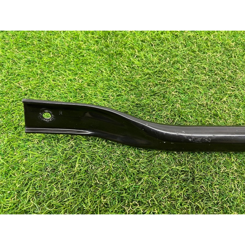Розпірка кузова (кузов і елементи) AUDI Q5 8R 2012 3.2 CALB 8R0805620A