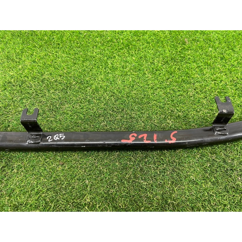 Розпірка кузова (кузов і елементи) AUDI Q5 8R 2012 3.2 CALB 8R0805629F