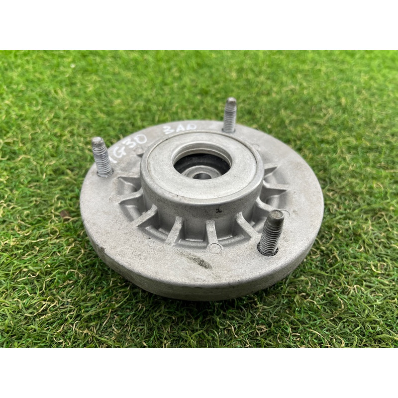 Опора стійки (підвіска) BMW 5-series G30 2017 2.0 B46B20 33506884486